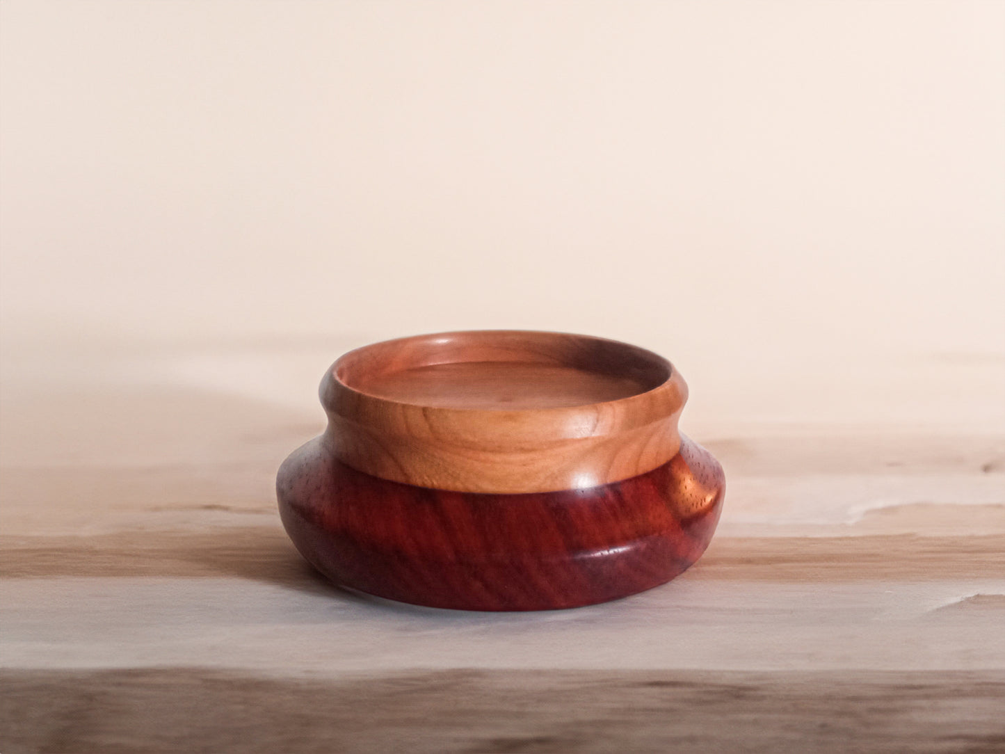 Padauk Wood Candle Coaster with Amber Glass Jar Candle